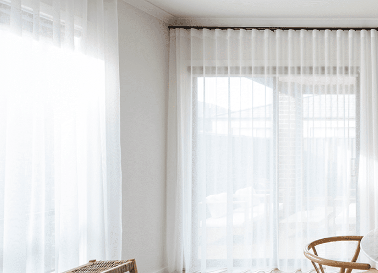 Curtain 3